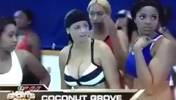 好看爱看！这是什么女子篮球赛？穿得这么少啊！🙈